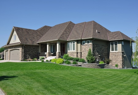 Roof Soft Washing: What It Removes (Black Streaks, Algae) and What It Won’t